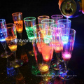 Costom conduit verre 150ml liquide active LED décoratifs à Champagne lueur coupe club